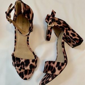 NWOT Old Navy Leopard Print Block Heel Sandals